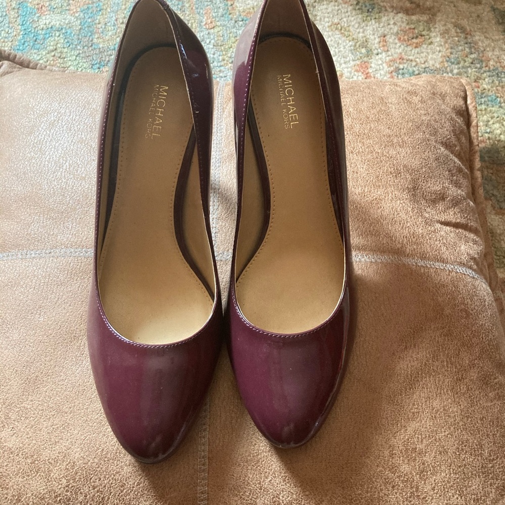 Never worn,Michael Kors